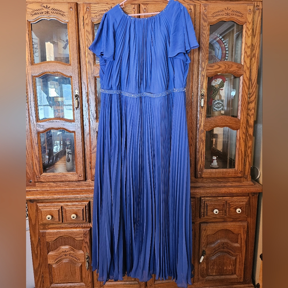 Azazie 3x gown